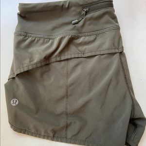 Lululemon Speed Up Shorts 2.5”